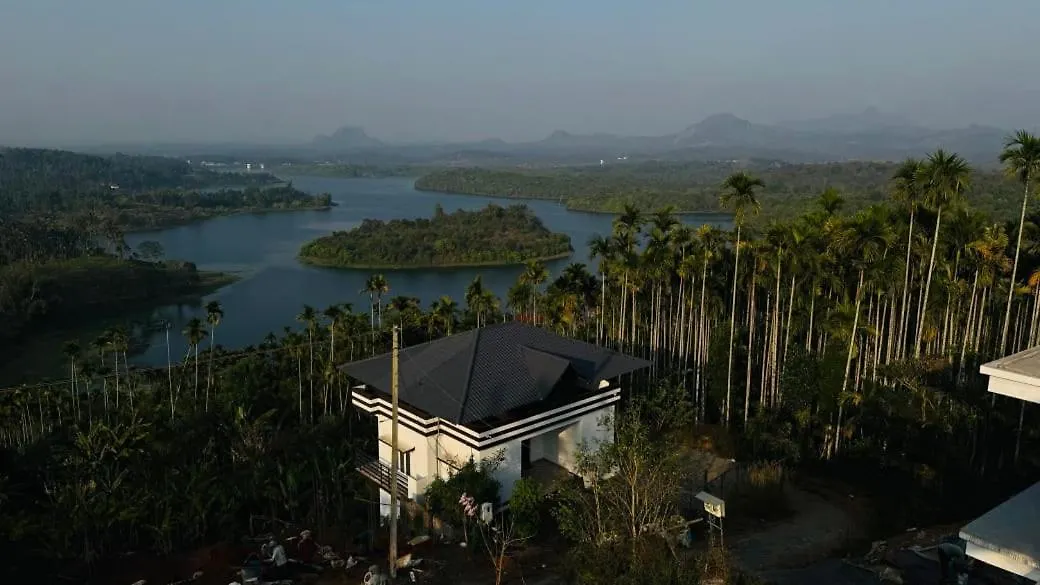 Mountain Lake View Private Pool Villa -Wayanad Meppadi Индия