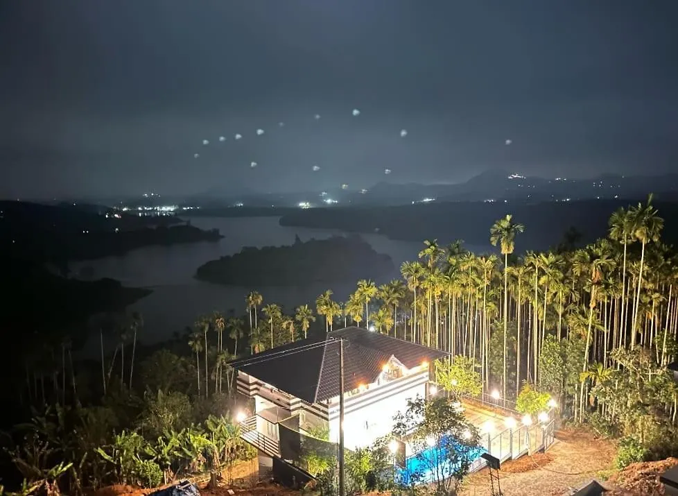 Mountain Lake View Private Pool Villa -Wayanad Meppadi