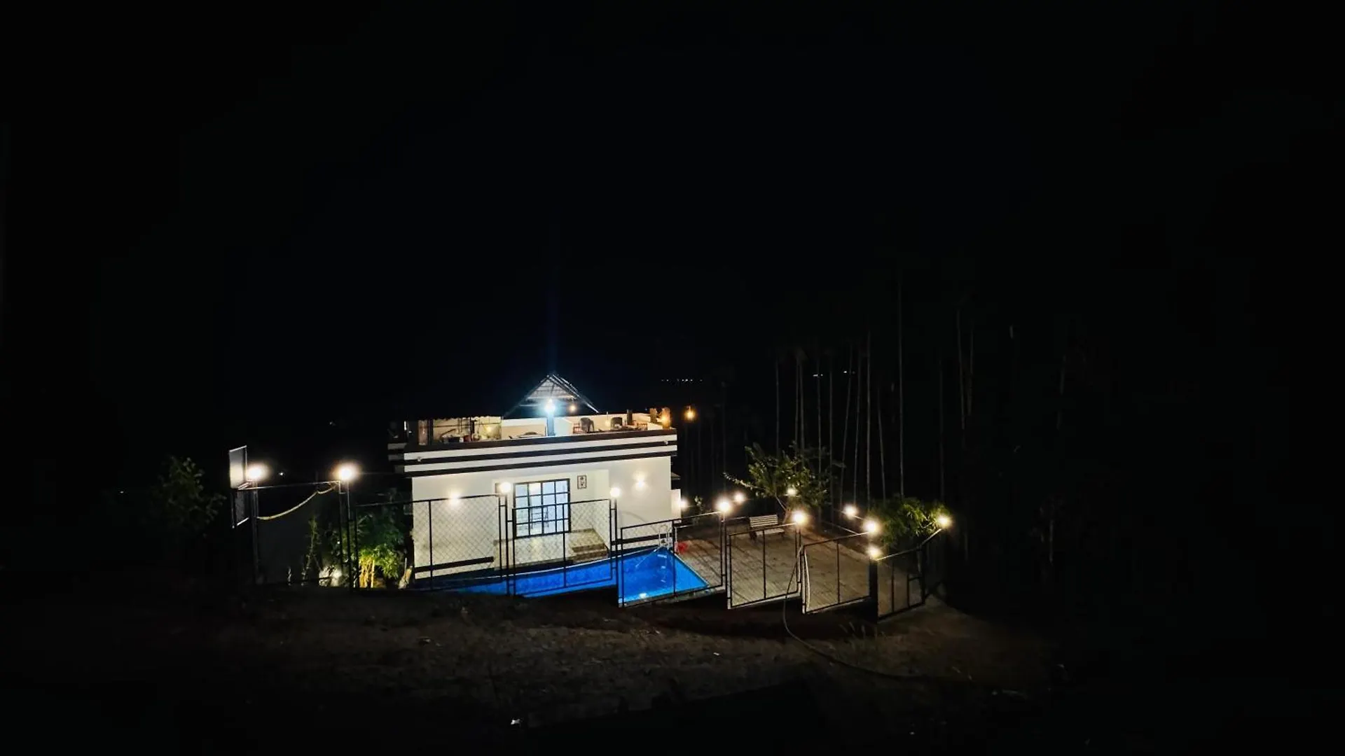 Mountain Lake View Private Pool Villa -Wayanad Meppadi